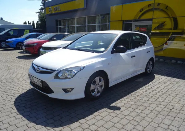 hyundai Hyundai I30 cena 20900 przebieg: 187000, rok produkcji 2011 z Przemyśl